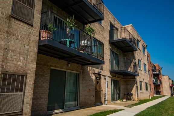 Clermont Apartments Building Exterior 32