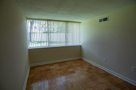 Heritage Park Two Bedroom - Bedroom 1-2
