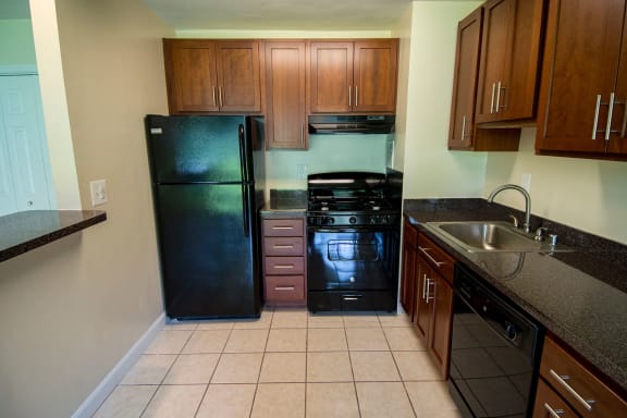 Heritage Park Apartments Two Bedroom Kitchen 03