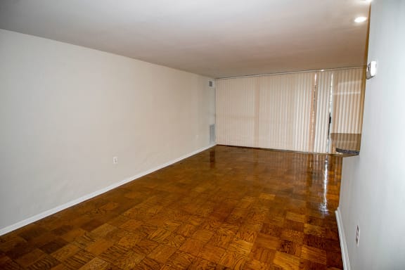 Heritage Park Three Bedroom 1.5 Bath Living Area 03