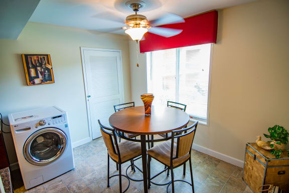 Oakton Park Two Bedroom 2B Dining Area 01