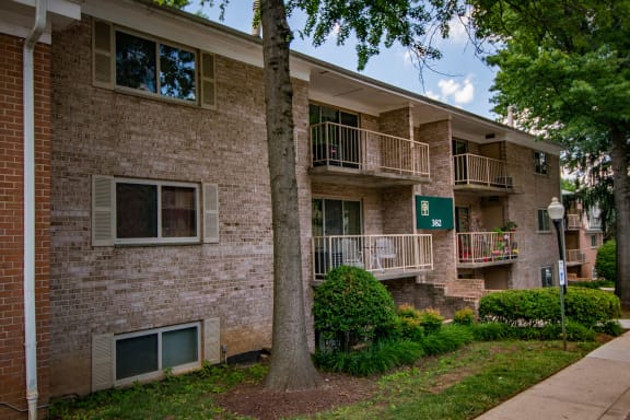 Spring Ridge Apartments Building Exterior 13