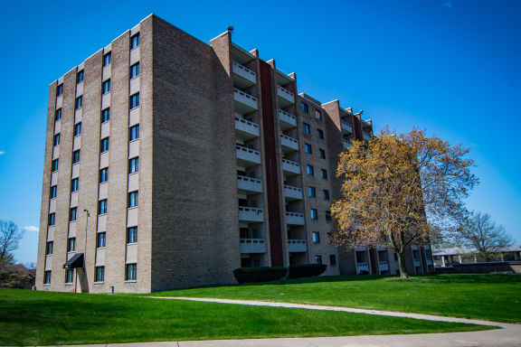 Carriage Park Apartments The Parkridge Back