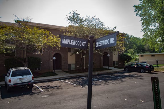 Maplewood Villa Apartments Permit Parking