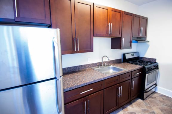 3221 Connecticut Avenue One Bedroom B Kitchen 02