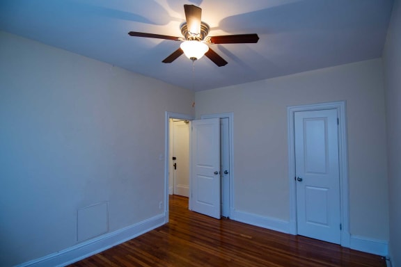 3221 Connecticut Avenue One Bedroom B Bedroom 14