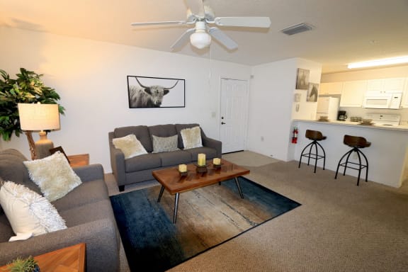 Ridgepointe Living Room and Kitchen