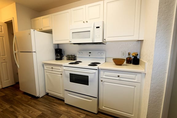 Ridgepointe Kitchen