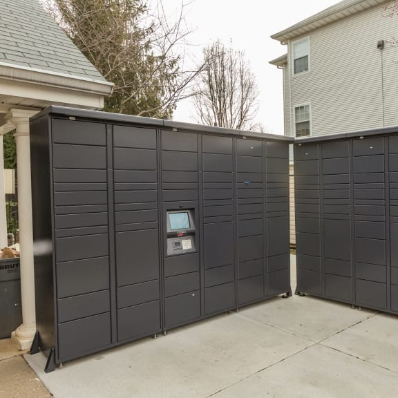 Cabinets at The Fields of Manassas, Manassas, VA