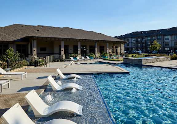 apartments with pool in alliance ft worth