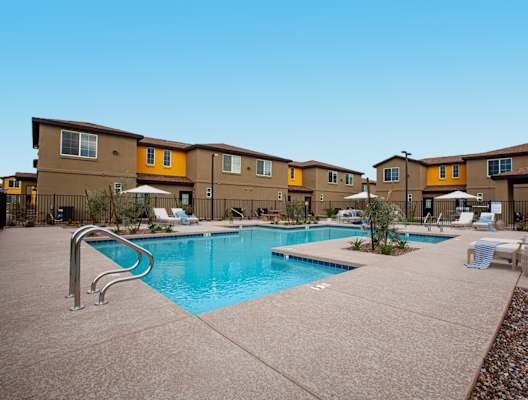 Pool and pool patio at San Vicente Townhomes in Phoenix AZ