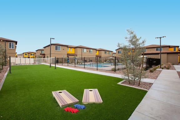 Community Courtyard at San Vicente Townhomes in Phoenix AZ