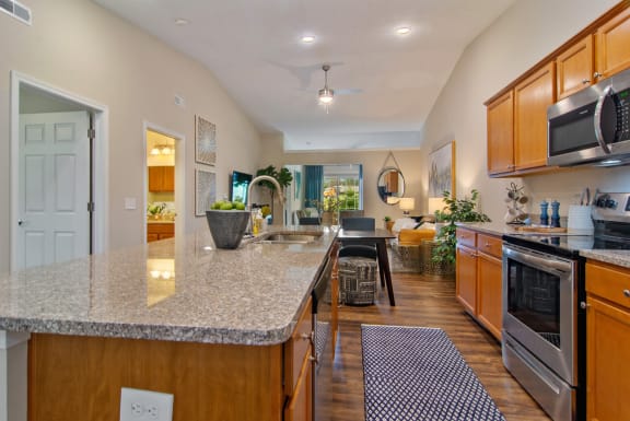 Noblesville Indiana Apartment Rentals Redwood Noblesville Webster Drive Kitchen