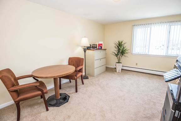 Olde Towne Village Apartments - Two-bedroom, One and a half Bath Units in Tonawanda New York – Closet – Master - Ask for a Tour - Pet Friendly