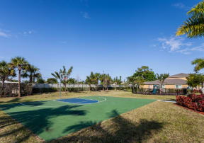 basketball court at the whispering winds apartments in pearland, tx
