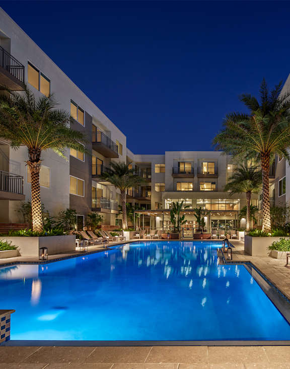 AVE Tampa Riverwalk luxury apartment bedroom
