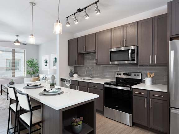 AVE Austin luxury apartment kitchen