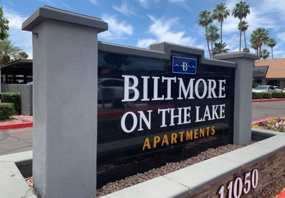 Apartments For Rent | Biltmore On The Lake Apartments | Phoenix, Az