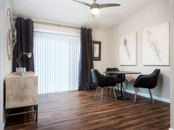 Lake Orion Michigan Apartment Rentals Redwood Lake Orion Plank Flooring Den Space