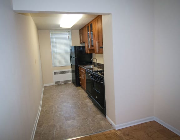 Steward Tower Two Bedroom Kitchen Entry