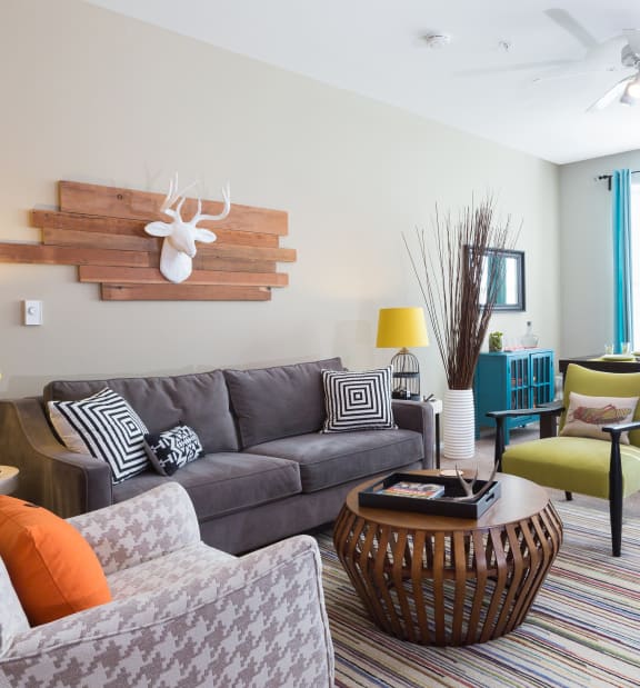 spacious living room Thorncroft Farms Apartments 