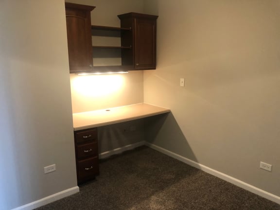 Cabinets at Regency Place, Oakbrook Terrace, IL, 60181