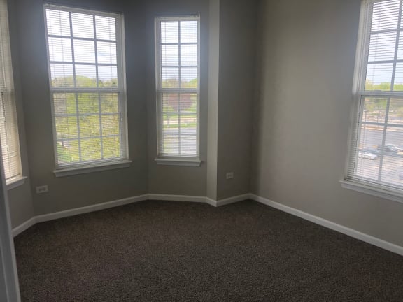 Light through window1 at Regency Place, Oakbrook Terrace
