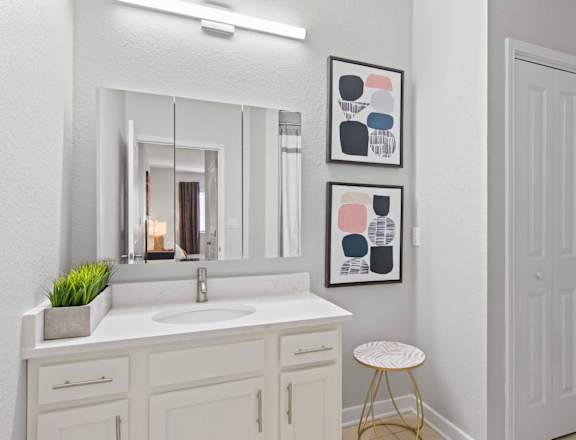 Modern Bathroom at Elan Apartments, Fort Walton Beach, 32547