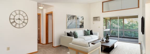 Valley View Apartments in Golden Valley, MN | Pool