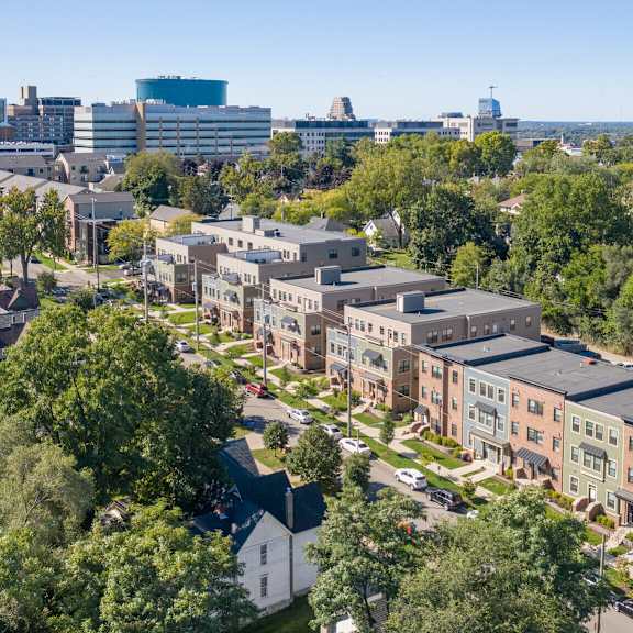 Trowbridge Flats Apartments in downtown Grand Rapids MI city views
