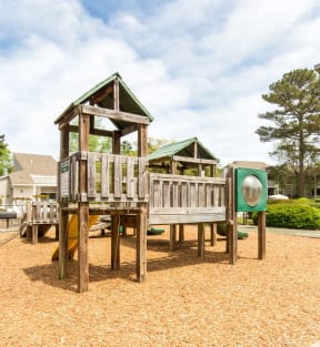 the playground at the whispering winds apartments in pearland, tx