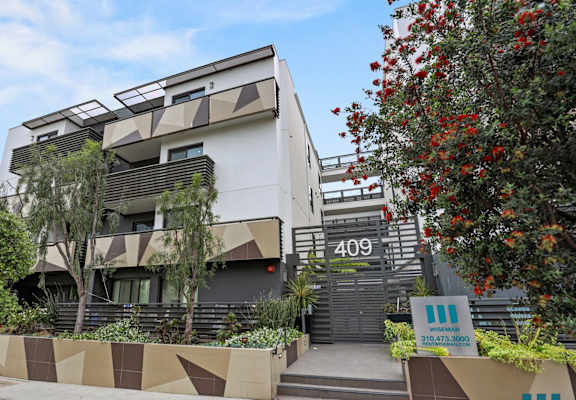 the building in which the apartment is located