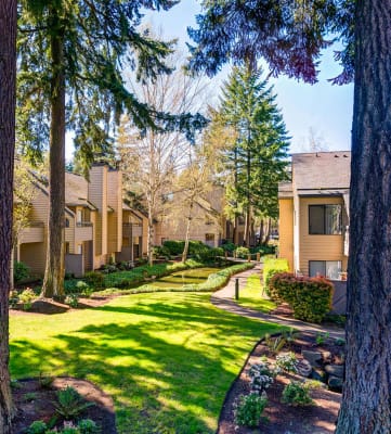 exterior view at The Lakes Apartments, Bellevue, 98007