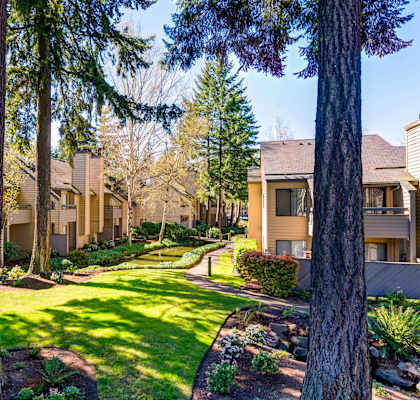 exterior view at The Lakes Apartments, Bellevue, 98007