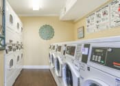 Thumbnail 19 of 19 - Laundry room
