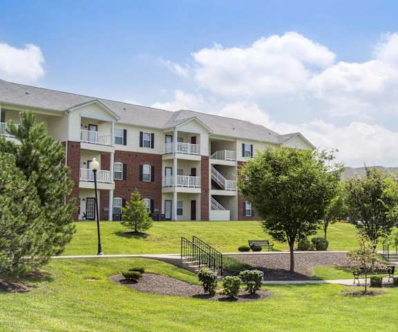 Outside View at Glenwood Crossing in Cincinnati, OH