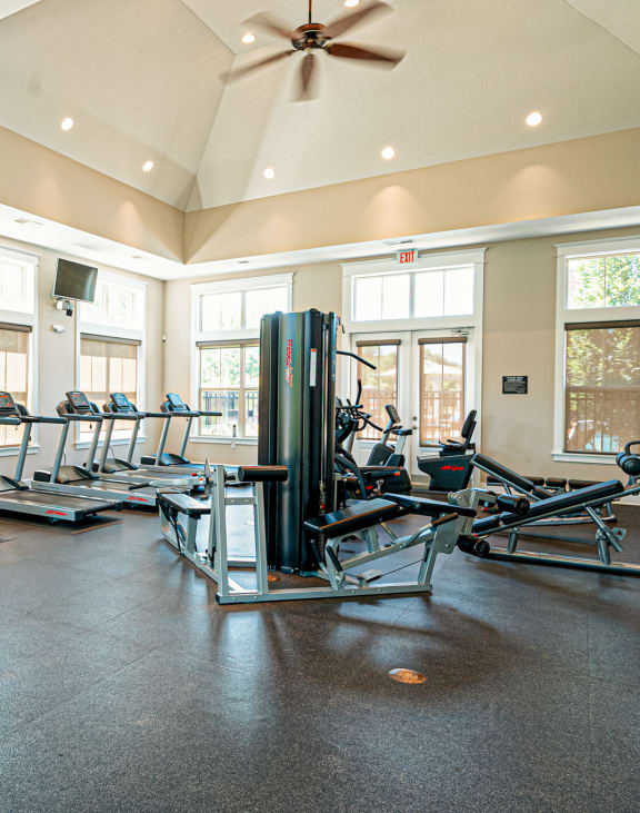 the gym at the monarch luxury apartments