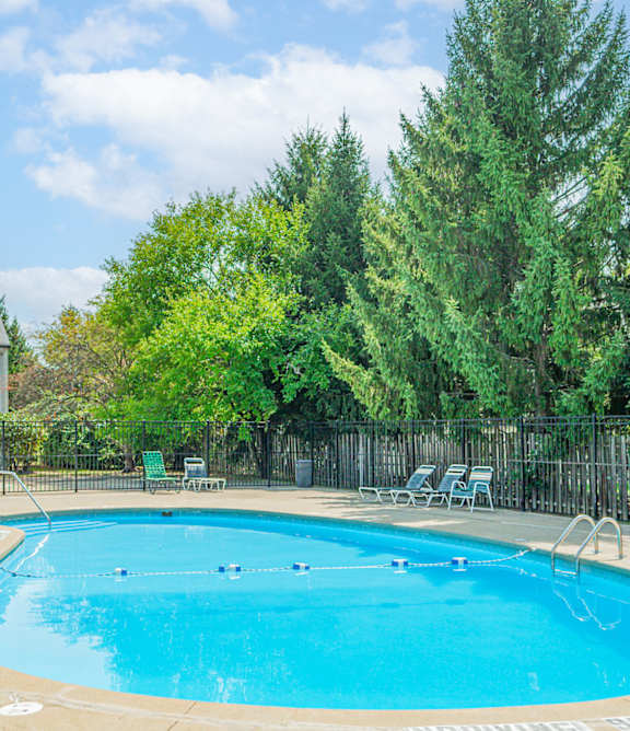 stonehedge pool