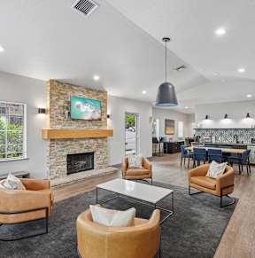 Alvista 23 Apartment Homes Clubhouse Lounge