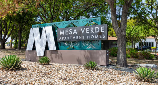 Mesa Verde Apartment Sign