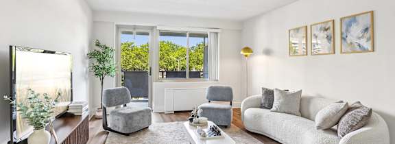A living room at Premier at Cherry Hill, Cherry Hill, NJ 08002