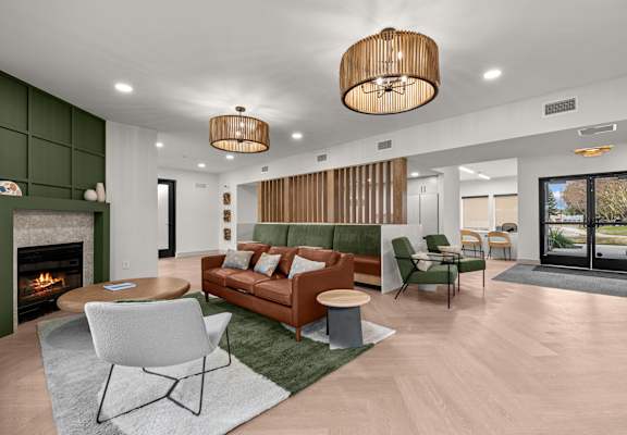 Arbor Crossing Apartments in Boise, Idaho Clubhouse Lounge