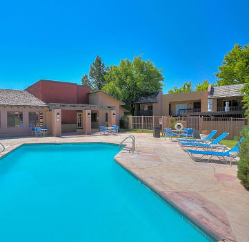 Huge Swimming Pool at Eagle Point Apartments, New Mexico, 87111