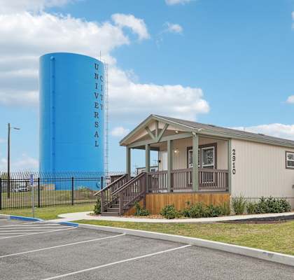 A House with a Wooden Deck at Buckingham Village Apartments, Universal City