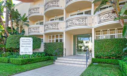 Apartment Building in Santa Monica