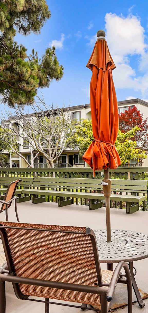 glimmer pool, Peninsula Pines Apartments, 94080