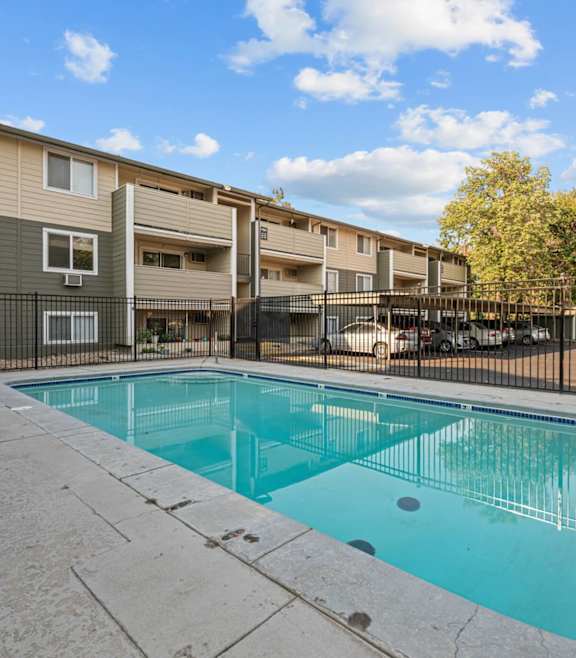 Phillippi Plaza Apartments in Boise, Idaho Pool