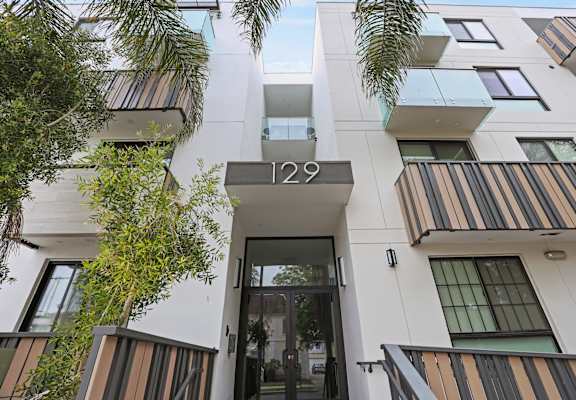 the building in which the apartment is located