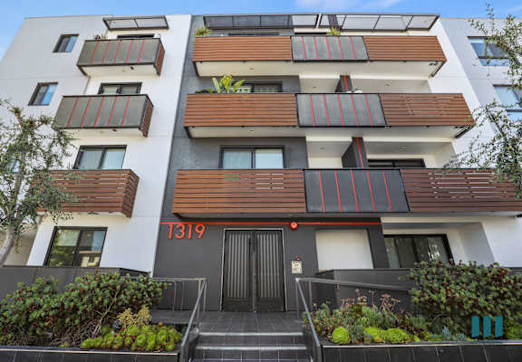 the building in which the hotel is located