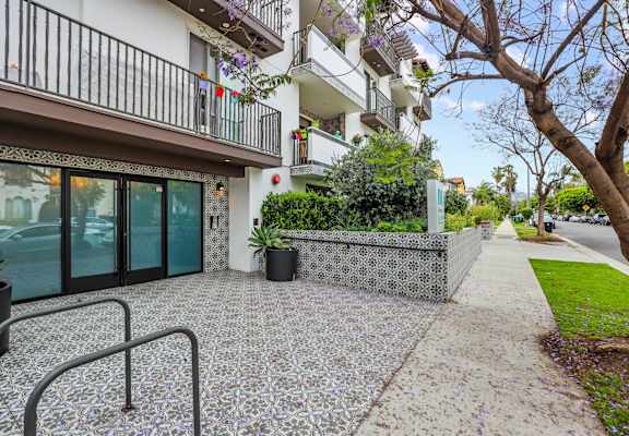 the building in which the apartment is located